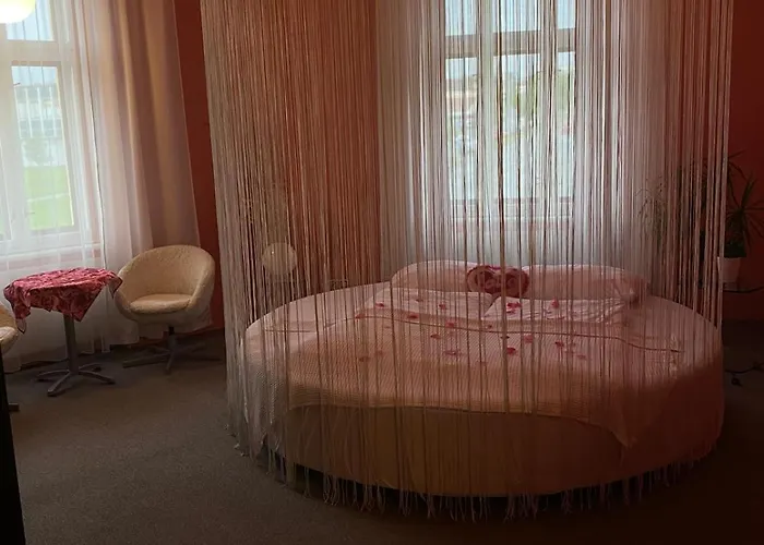 Peppino Pacov Otel